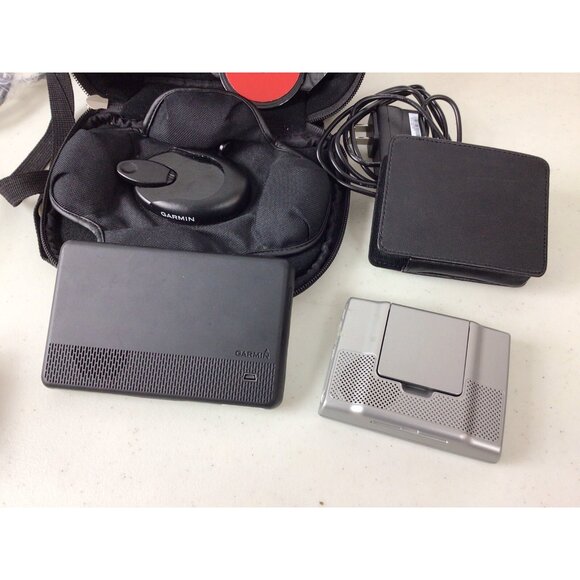 Garmin Nuvi Bundle GPS Navigation Bluetooth W/ Charger Mount USB - Picture 6 of 9